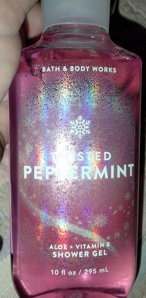 Twisted Peppermint 10 fl oz Bath & Body Works Shower Gel - Picture 1 of 3